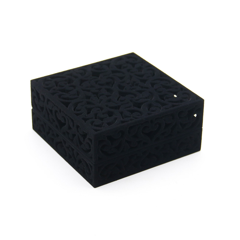 Single Bangle - Filigree Box - Black