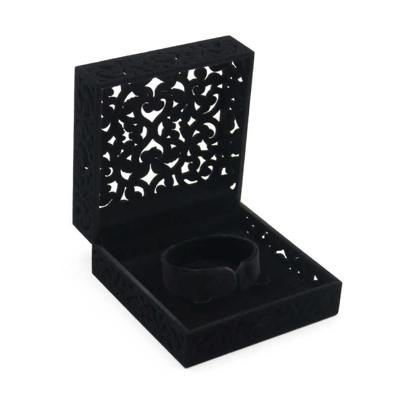 Single Bangle - Filigree Box - Black - Image 2