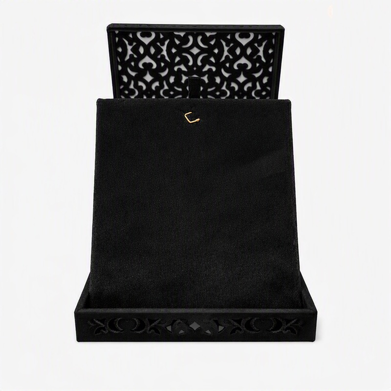 Chain and Pendant Box Filigree Medium - Black - Image 4