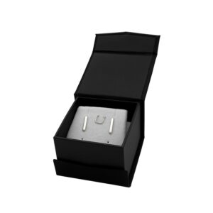 Jhumki Magnet Velvet – Black