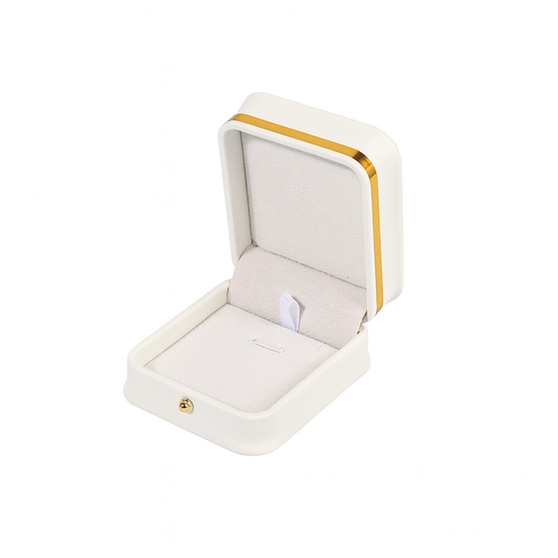 Earring/Pendant Premium Leatherette – Beige