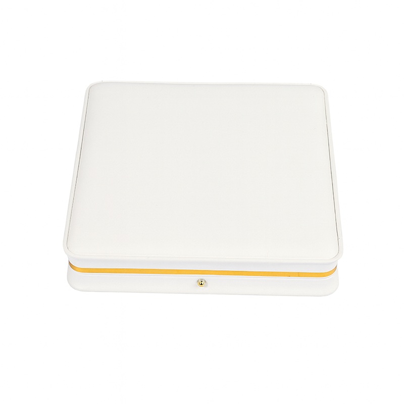 Gani Premium Leatherette Large w Earring - Beige